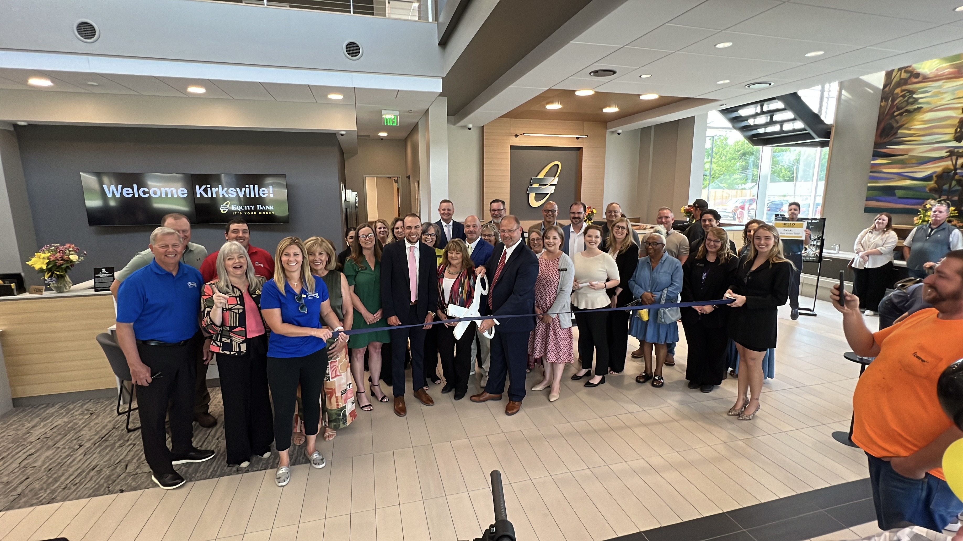 Equity Bank leaders cut ribbon at Kirksville South location.